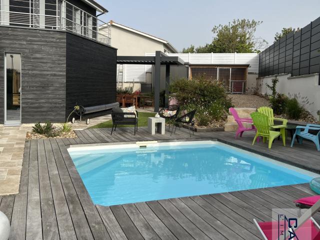 Maison 7 pièces 185 m²