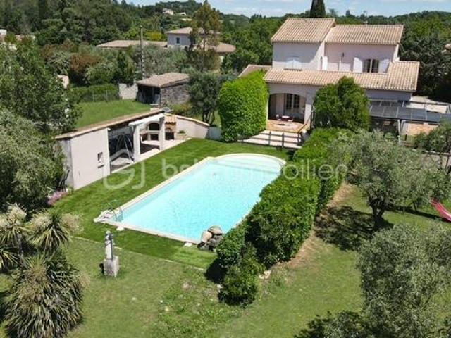 Maison 7 pièces 185 m²