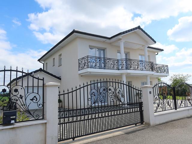 Maison 7 pièces 185 m²
