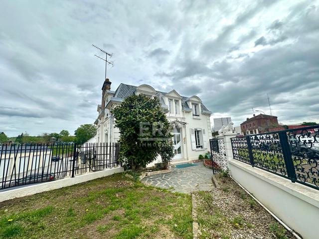 Maison 7 pièces 185 m²