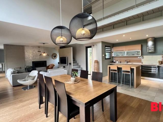 Maison 7 pièces 185 m²