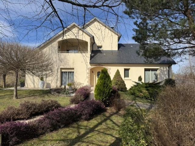 Maison 7 pièces 185 m²