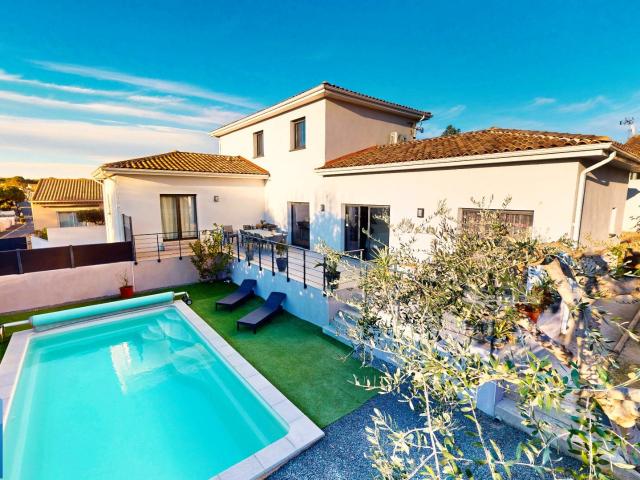 Maison 7 pièces 185 m²
