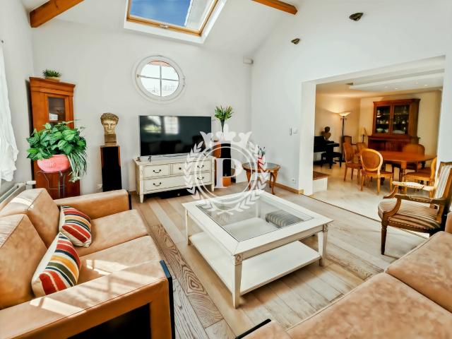 Maison 7 pièces 185 m²