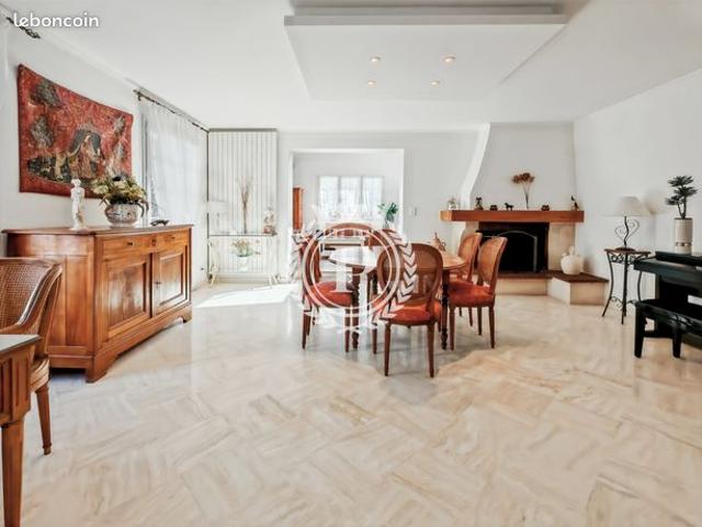 Maison 7 pièces 185 m²