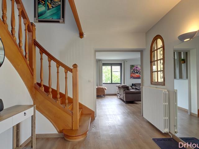 Maison 7 pièces 185 m²