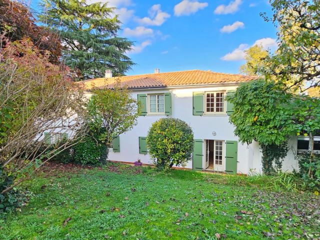 Maison 7 pièces 185 m²
