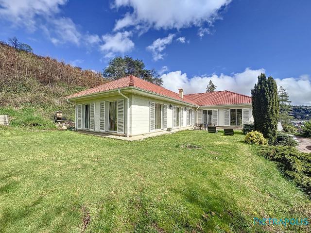 Maison 7 pièces 185 m²