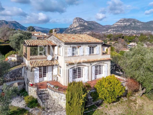 Maison 7 pièces 186 m²