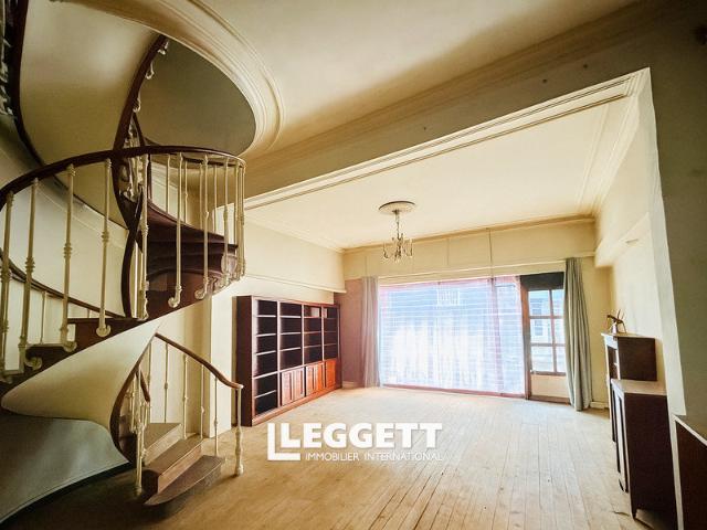 Maison 8 pièces 186 m²