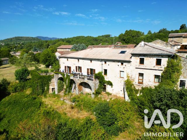 Maison 7 pièces 186 m²