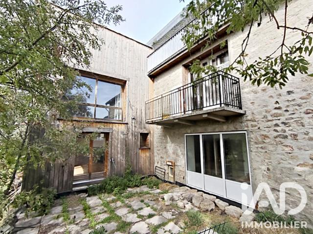 Maison 7 pièces 187 m²