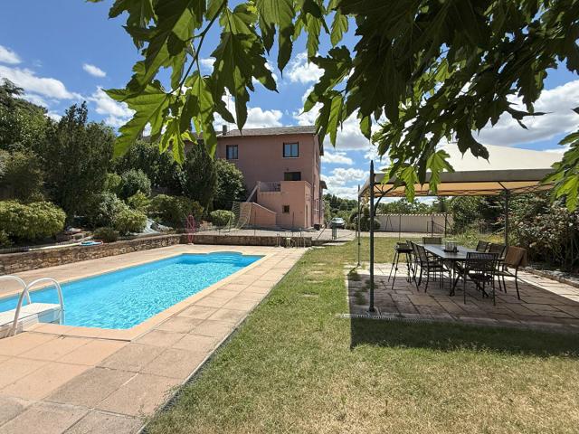 Maison 7 pièces 187 m²