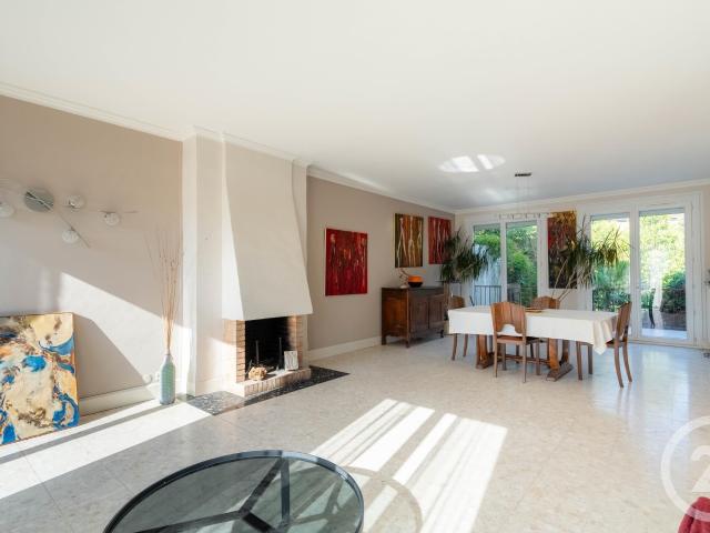 Maison 7 pièces 187 m²