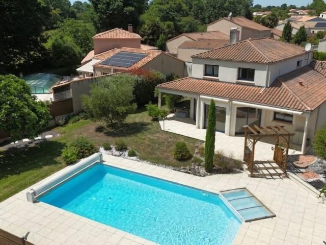 Maison 7 pièces 188 m²