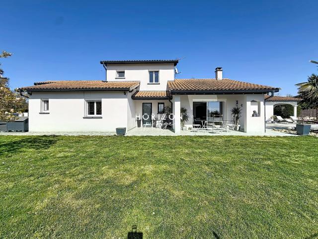 Maison 7 pièces 189 m²