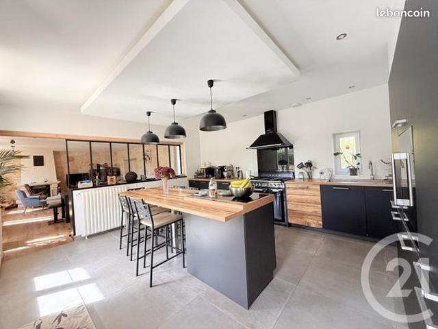 Maison 7 pièces 189 m²