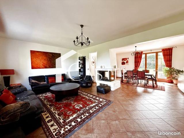 Maison 7 pièces 180 m²