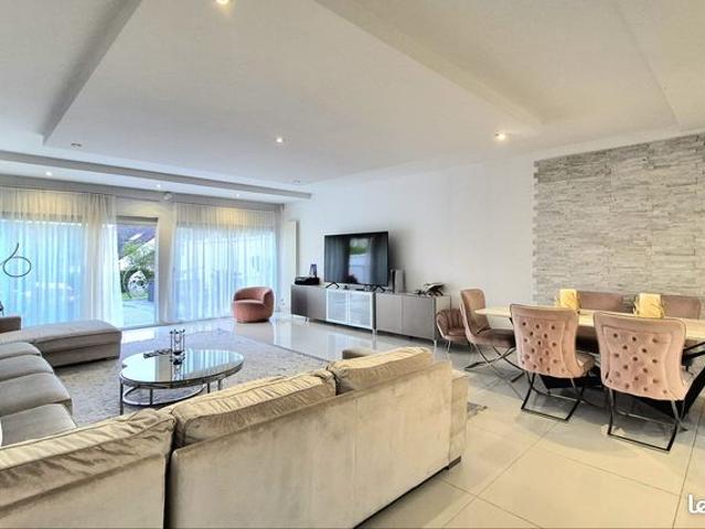 Maison 7 pièces 180 m²