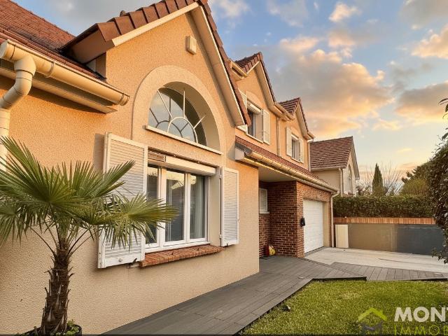 Maison 7 pièces 180 m²