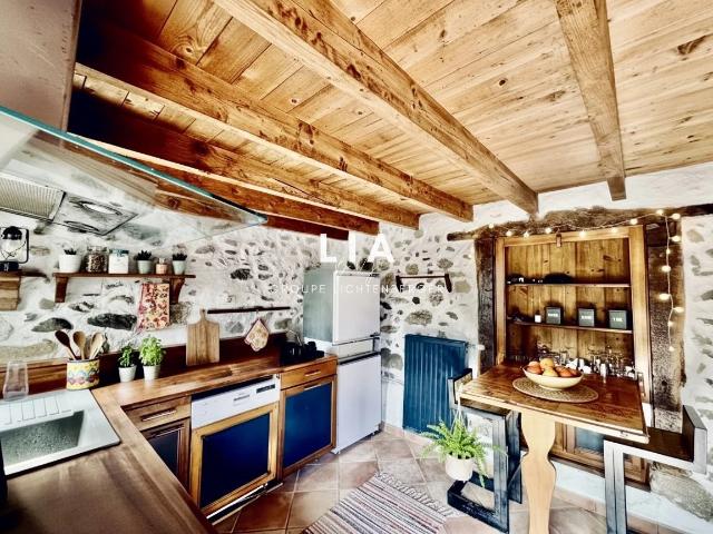 Maison 7 pièces 180 m²