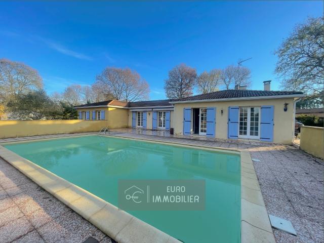 Maison 7 pièces 180 m²
