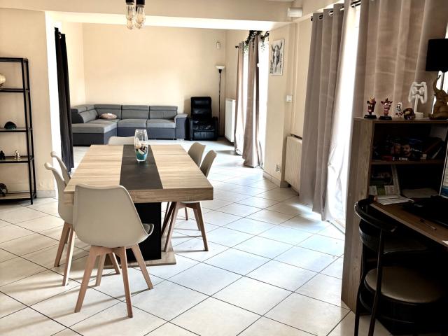 Maison 7 pièces 180 m²