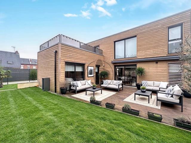 Maison 7 pièces 180 m²