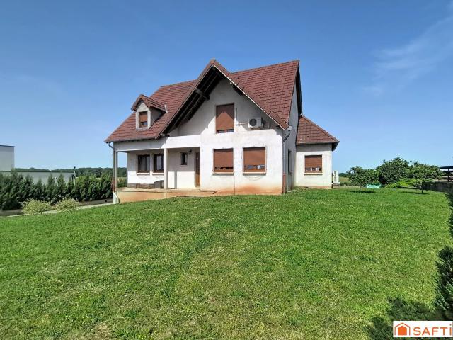Maison 7 pièces 176 m²