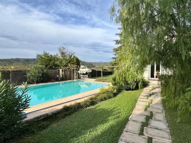 Maison 7 pièces 180 m²