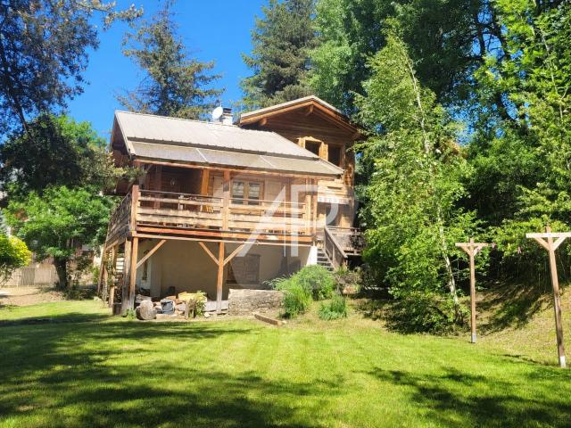 Maison 7 pièces 180 m²