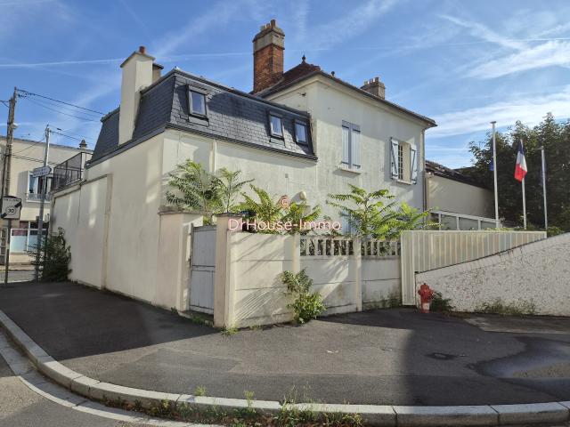 Maison 7 pièces 180 m²