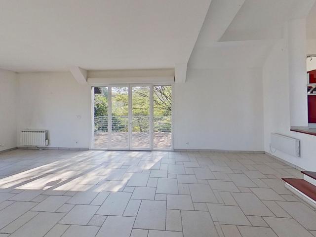 Maison 7 pièces 180 m²