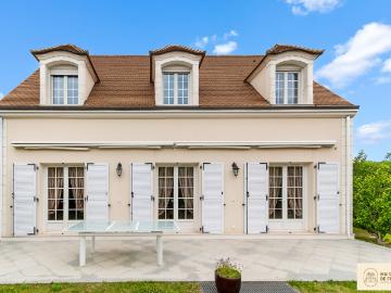 Maison 7 pièces 180 m²