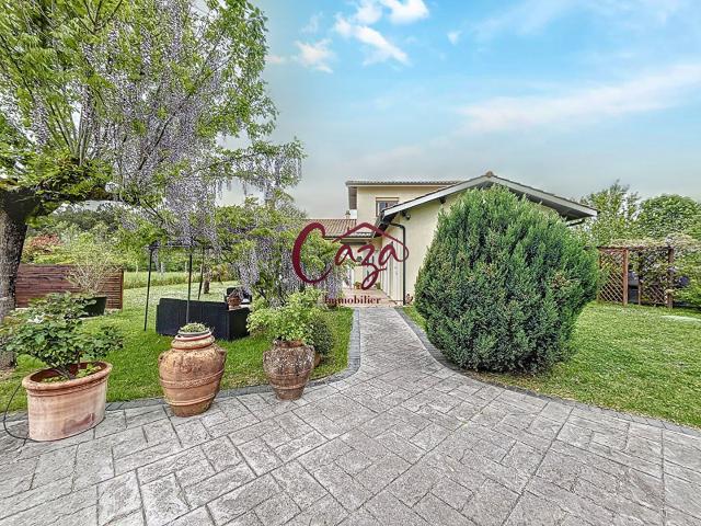 Maison 7 pièces 180 m²