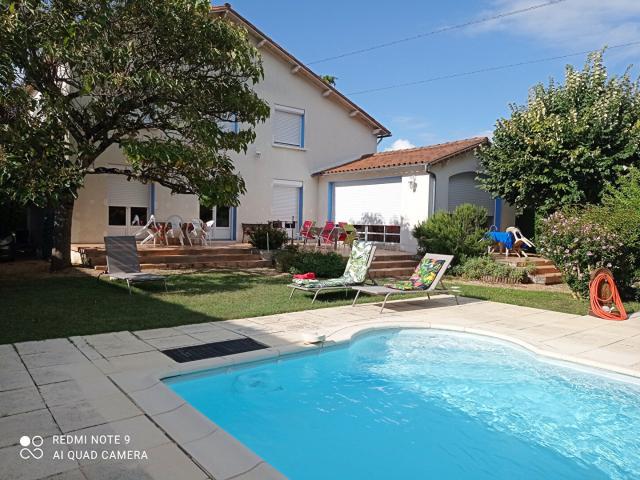 Maison 7 pièces 180 m²