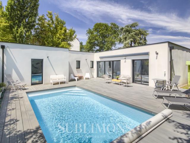 Maison 7 pièces 180 m²