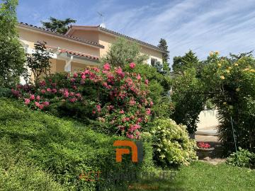 Maison 7 pièces 180 m²