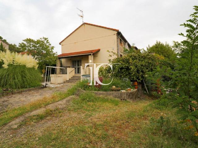 Maison 7 pièces 180 m²