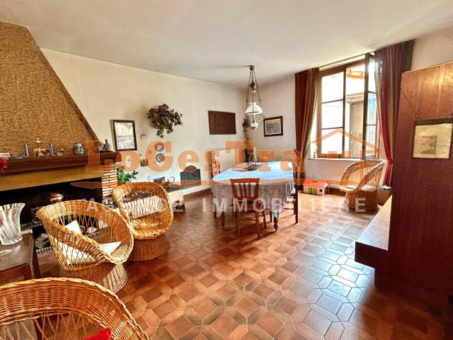 Maison 7 pièces 180 m²