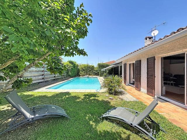 Maison 7 pièces 180 m²