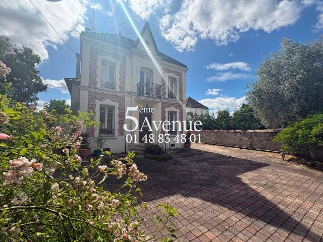 Maison 7 pièces 180 m²