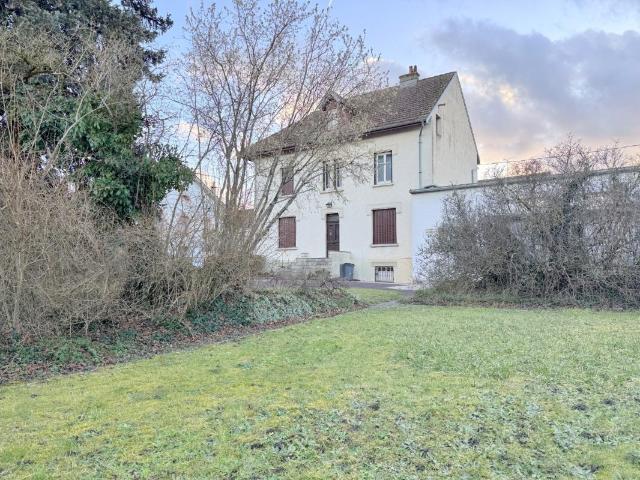 Maison 7 pièces 180 m²