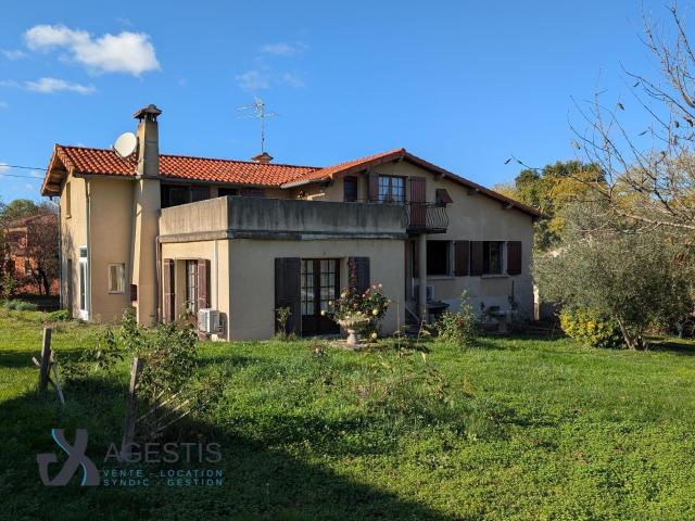 Maison 7 pièces 180 m²