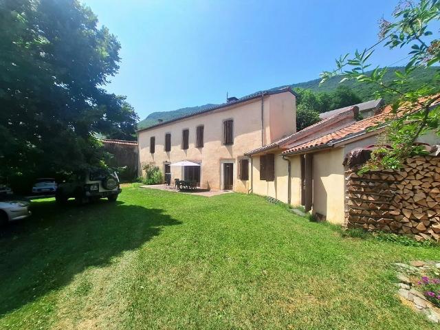 Maison 7 pièces 180 m²