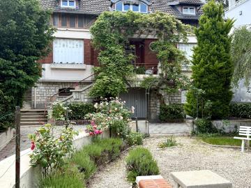 Maison 7 pièces 180 m²