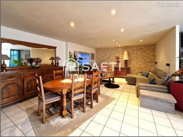 Maison 7 pièces 180 m²