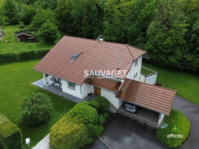 Maison 7 pièces 180 m²