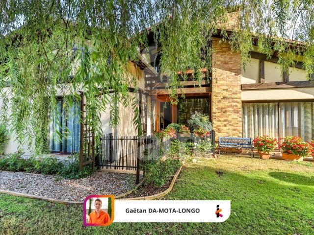 Maison 7 pièces 180 m²