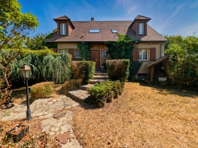 Maison 7 pièces 180 m²